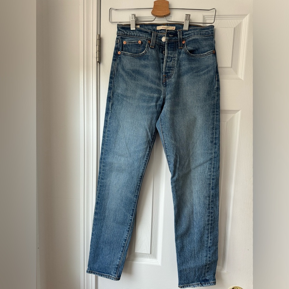 Levi Wedgie Straight Fit Women’s Jeans